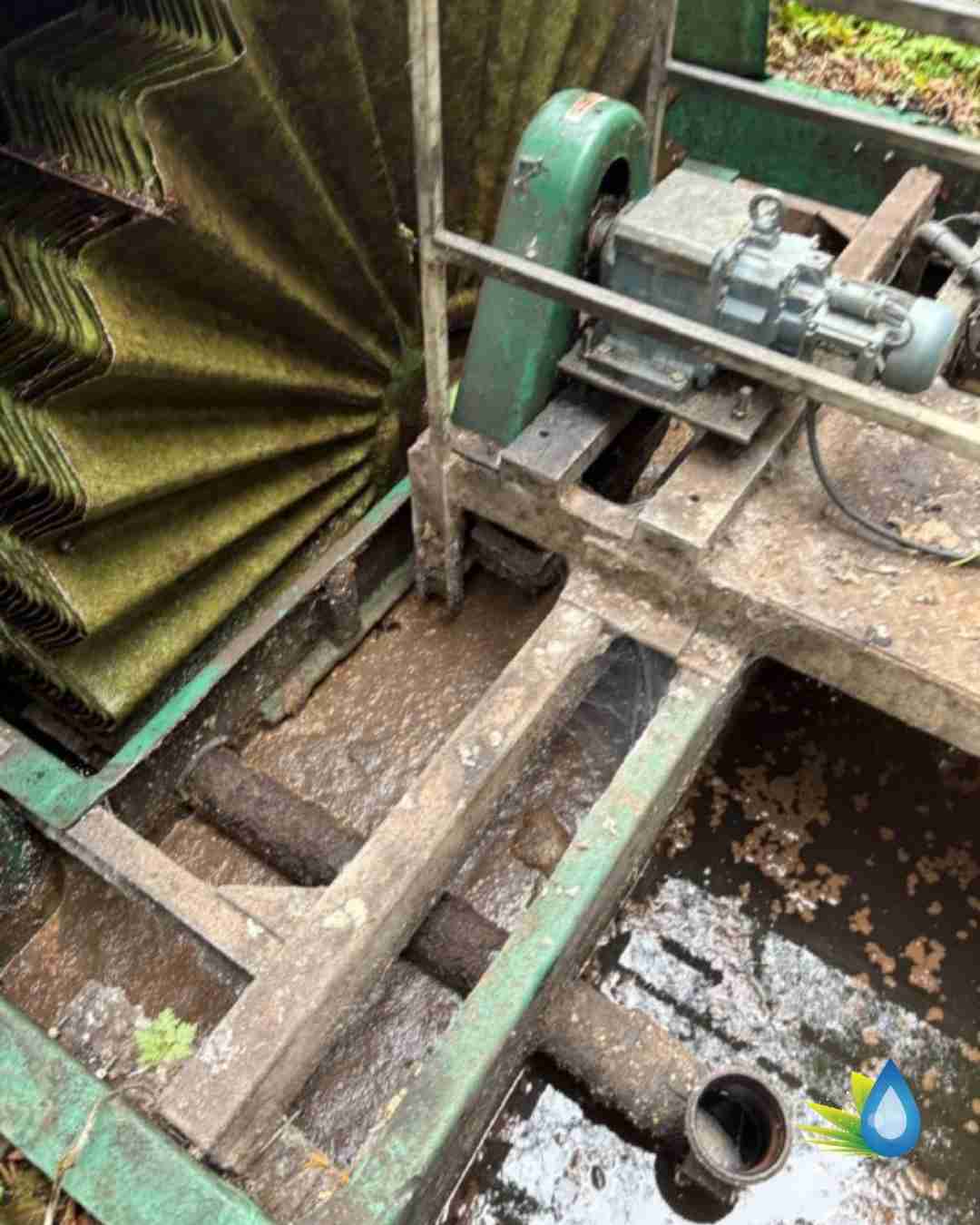 8 Collaborative Wastewater Servicing with Universal Tankers: Multi-System Maintenance Across Single Site